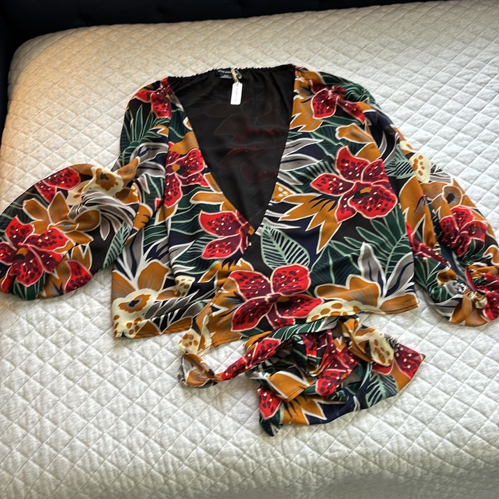 Beautiful Club Monaco wrap blouse